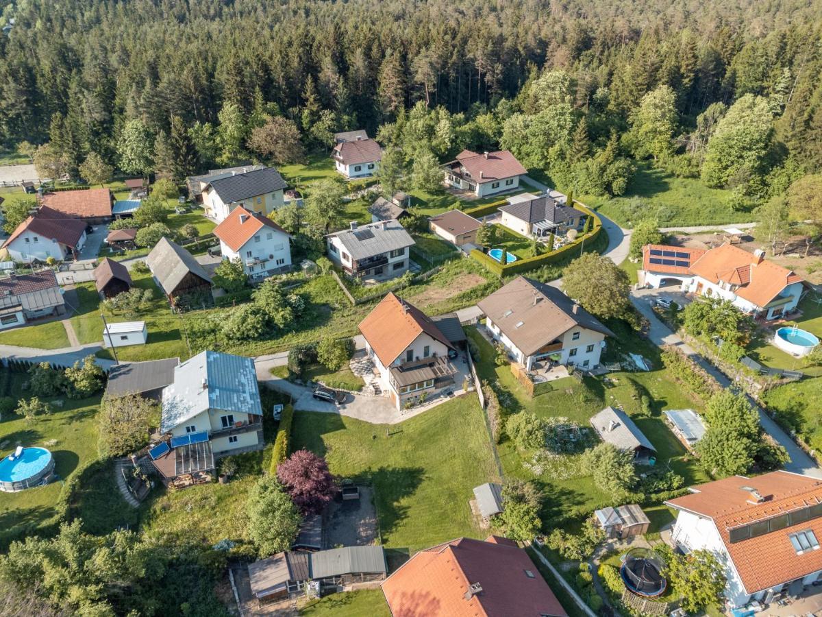 Ferienhaus Auszeit Natur Villach Exteriör bild