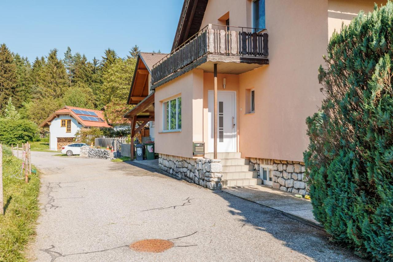 Ferienhaus Auszeit Natur Villach Exteriör bild