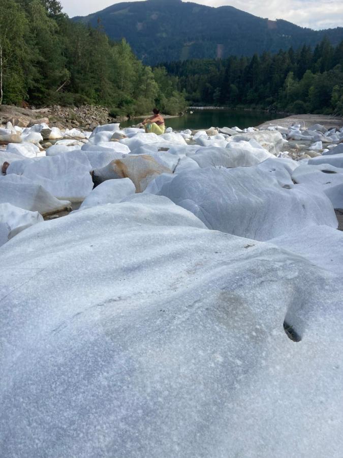 Ferienhaus Auszeit Natur Villach Exteriör bild